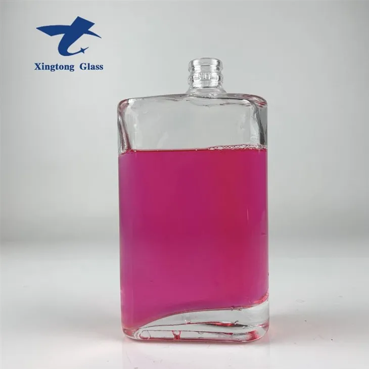 Buidéil Gloine Brandy Cearnóg Cruthaitheach